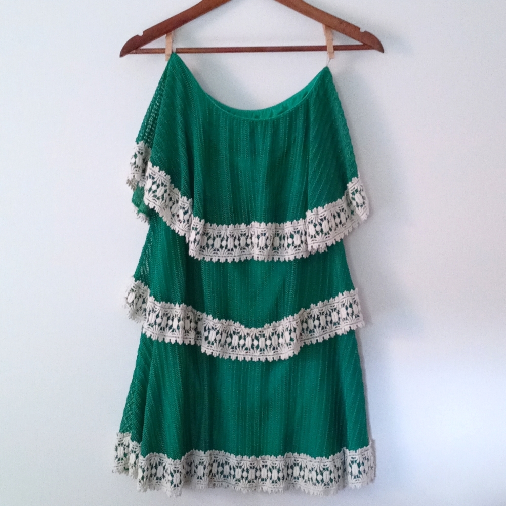 Judith March size L emerald green 3-tier skirt with 3 layers ivory lace trim